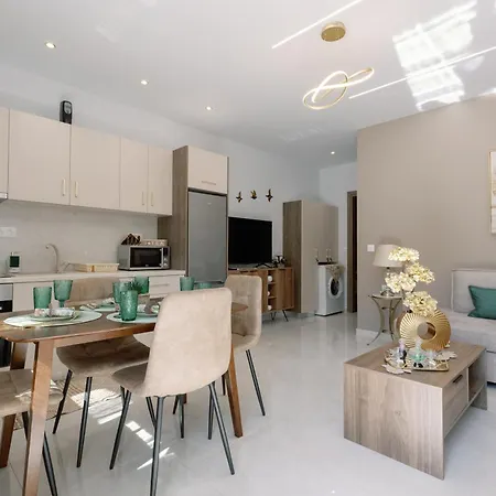 Pearl Apartament *